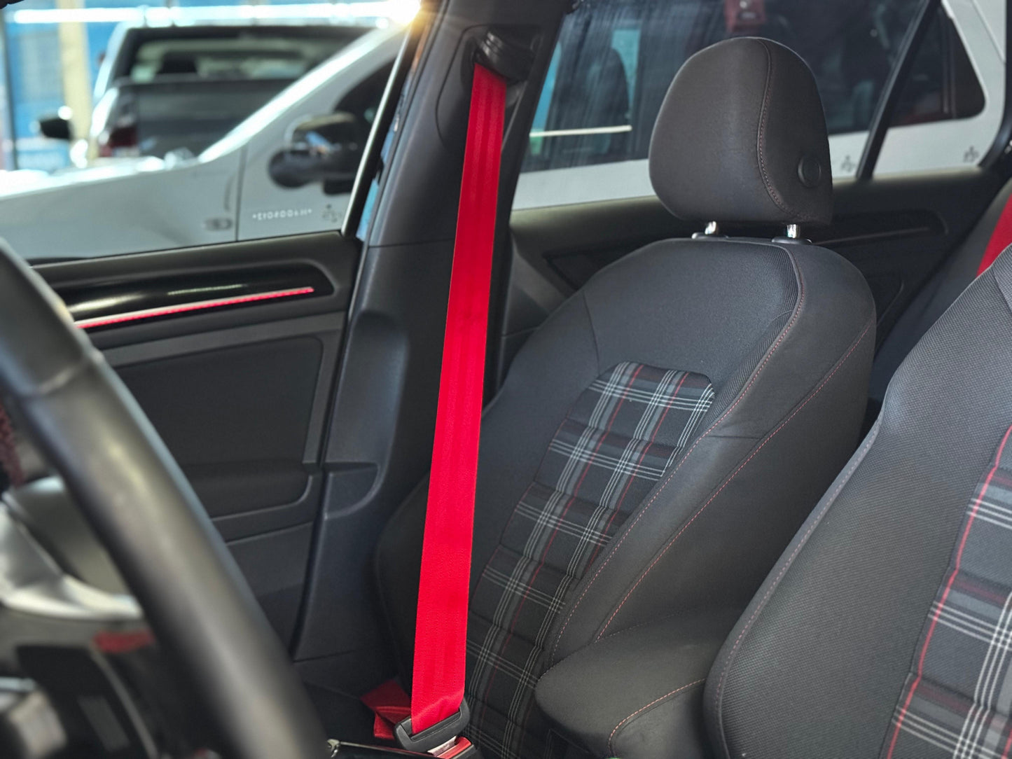 VOLKSWAGEN GOLF GTI 2.0 TSI 220cv GASOLINA AUT.