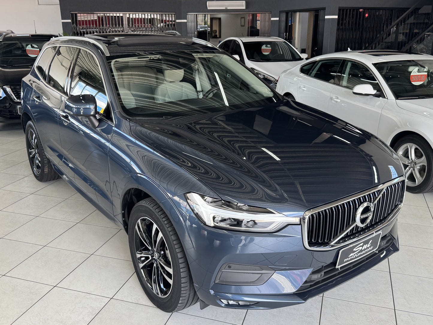 VOLVO XC60 MOMENTUM 2.0 T5 GASOLINA 254CV