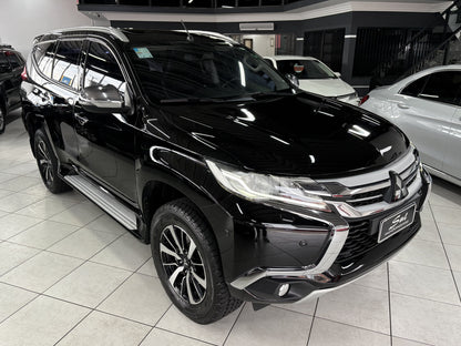MITSUBISHI PAJERO SPORT HPE 2.4 TURBO DIESEL 4X4