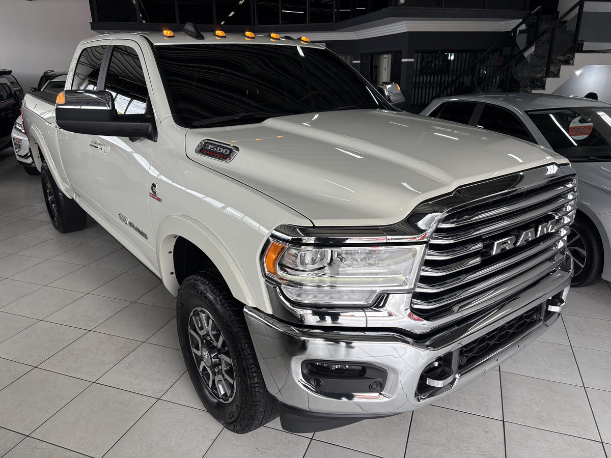 RAM 3500 LIMITED LONGHORN 6.7 TURBO DIESEL 4x4