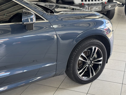 VOLVO XC60 MOMENTUM 2.0 T5 GASOLINA 254CV