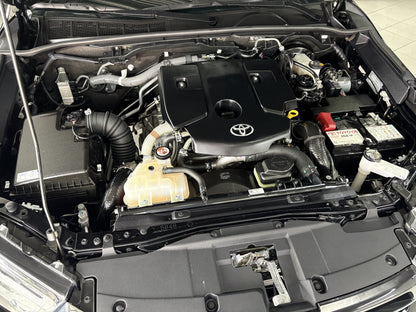TOYOTA HILUX 2.8 TURBO DIESEL CD SRX 4x4 AUT.