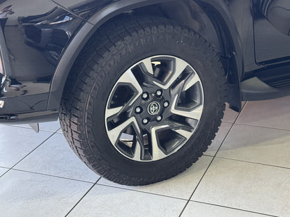TOYOTA HILUX SW4 DIAMOND  2.8 TURBO DIESEL 7 LUG. 4X4