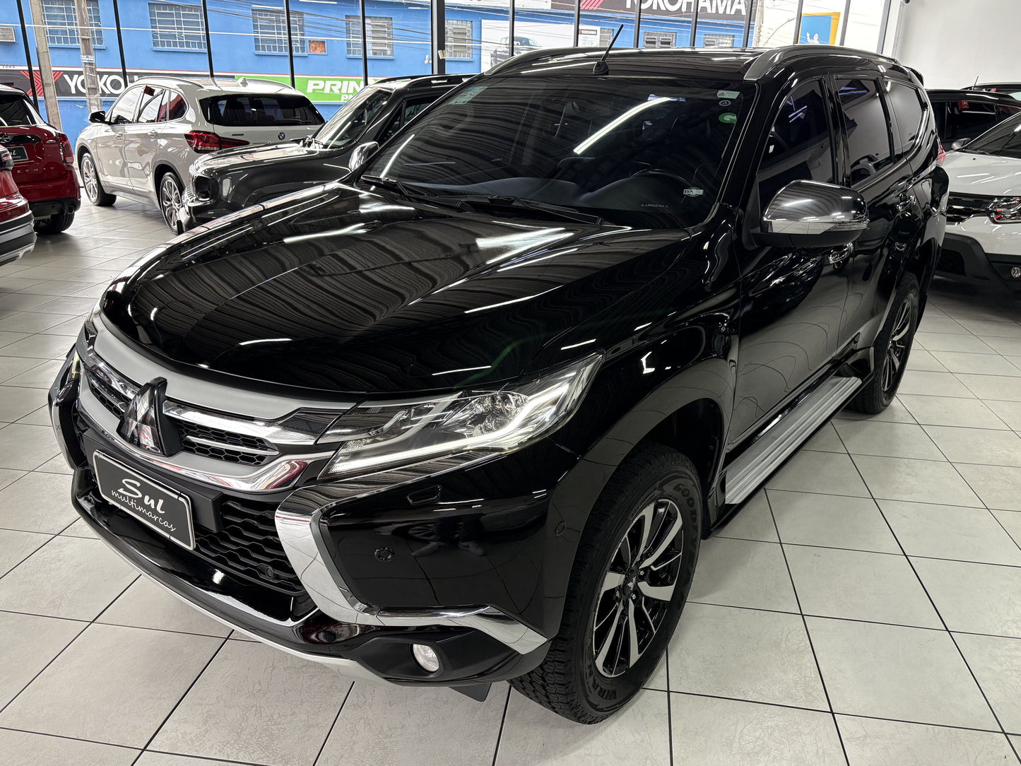 MITSUBISHI PAJERO SPORT HPE 2.4 TURBO DIESEL 4X4