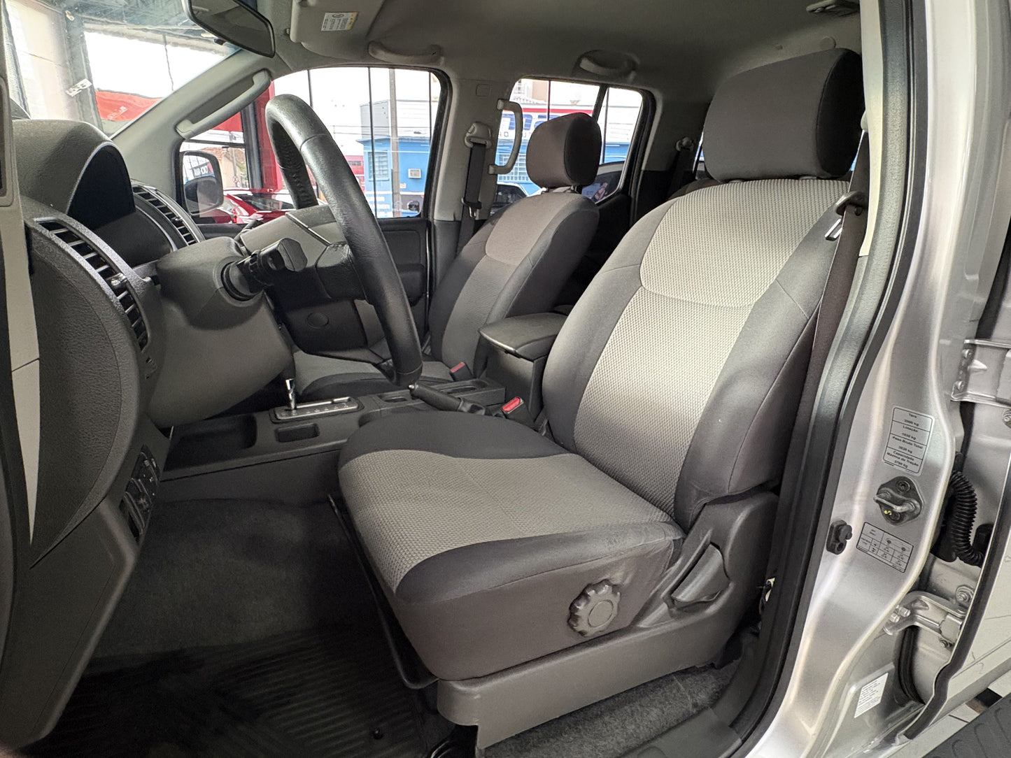 NISSAN FRONTIER SV ATTACK 2.5 TD 4X4 AUT.