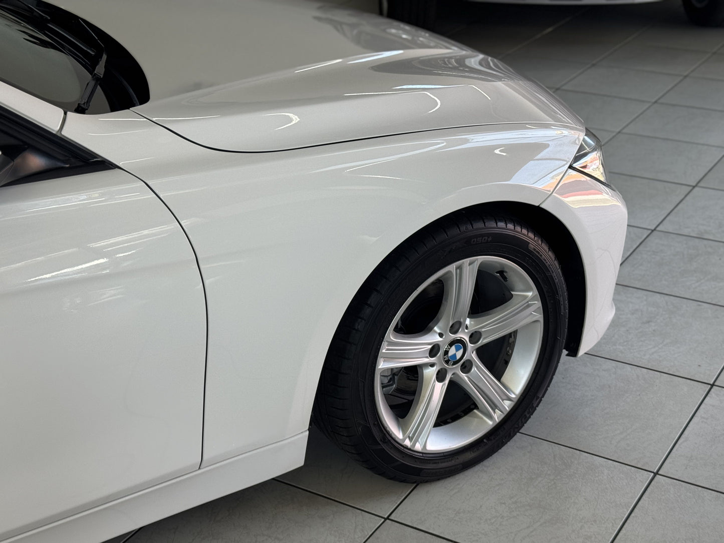 BMW 320i 2.0 TURBO ACTIVE FLEX AUT.