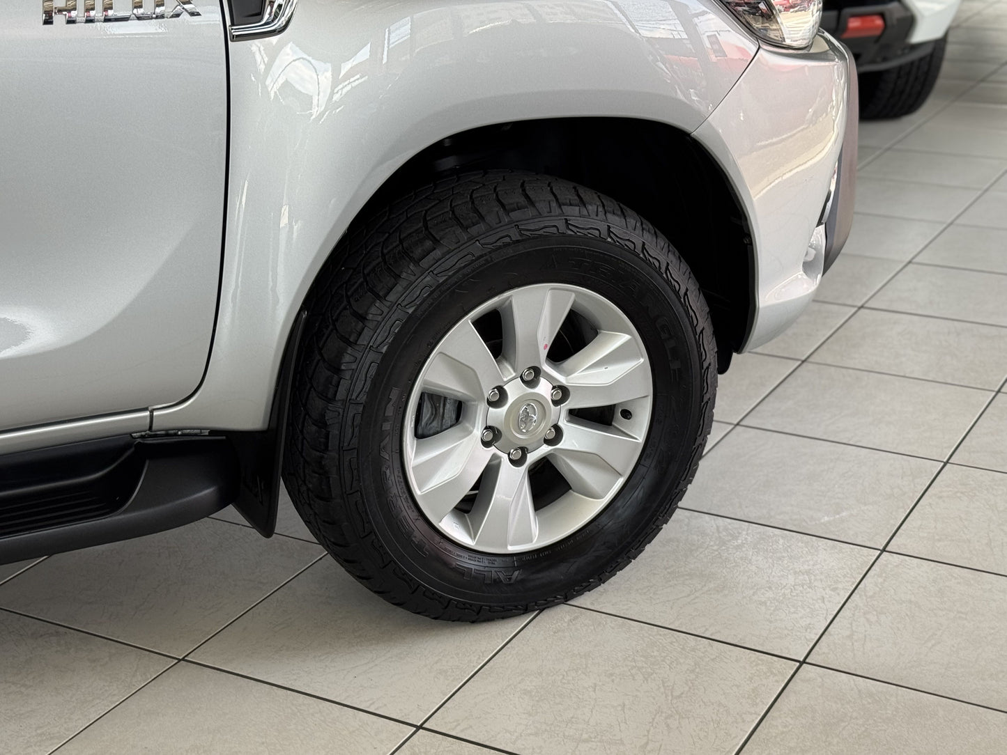 TOYOTA HILUX SRV 2.8 TD 4X4 CD AT.