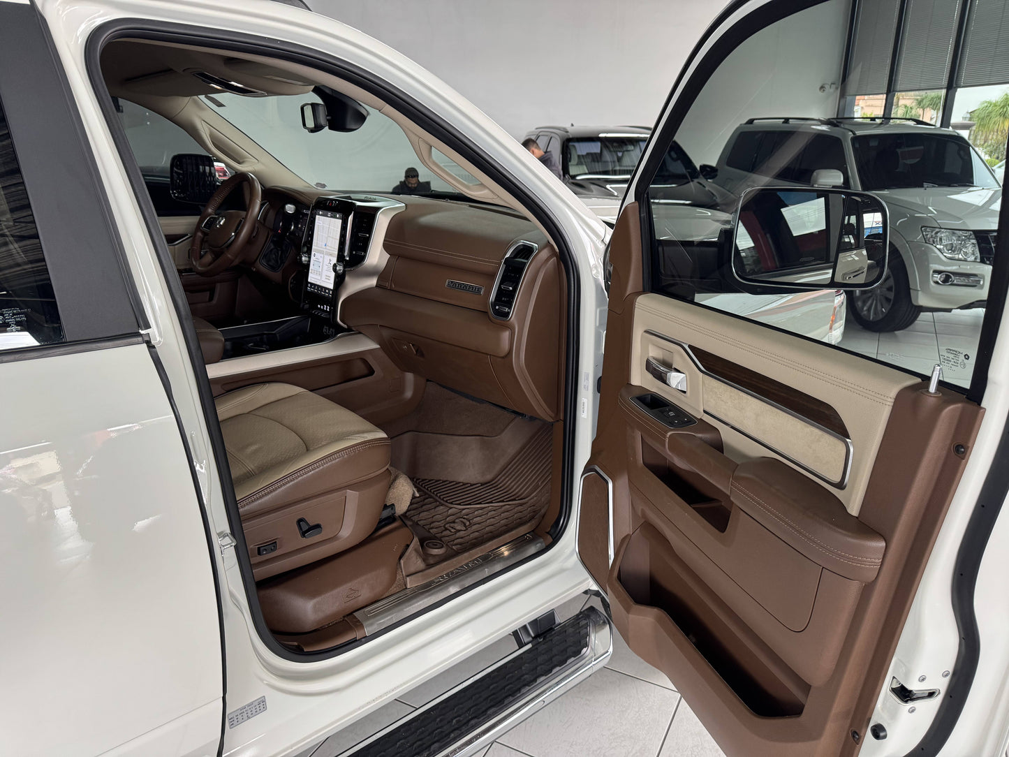 RAM 3500 LARAMIE 6.7 TD 4X4.