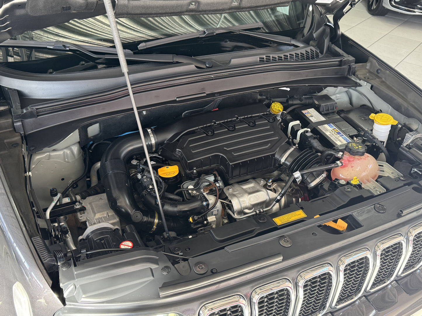 JEEP RENEGADE LONGITUDE 1.3 T270 FLEX AUT.