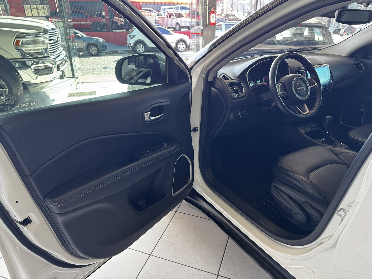 JEEP COMPASS LONGITUDE 2.0 FLEX AUT.