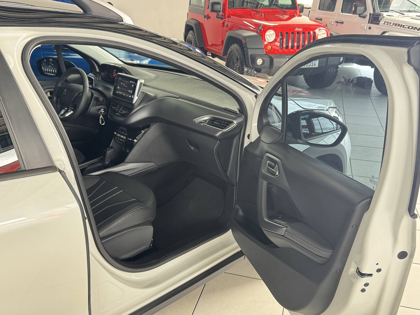 PEUGEOT 2008 GRIFFE 1.6 THP FLEX AUT.