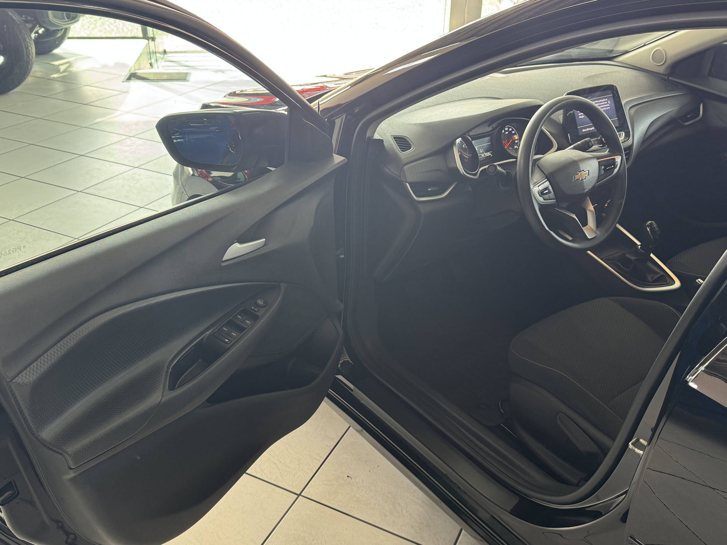 CHEVROLET ONIX SEDAN LT 1.0 FLEX MT6