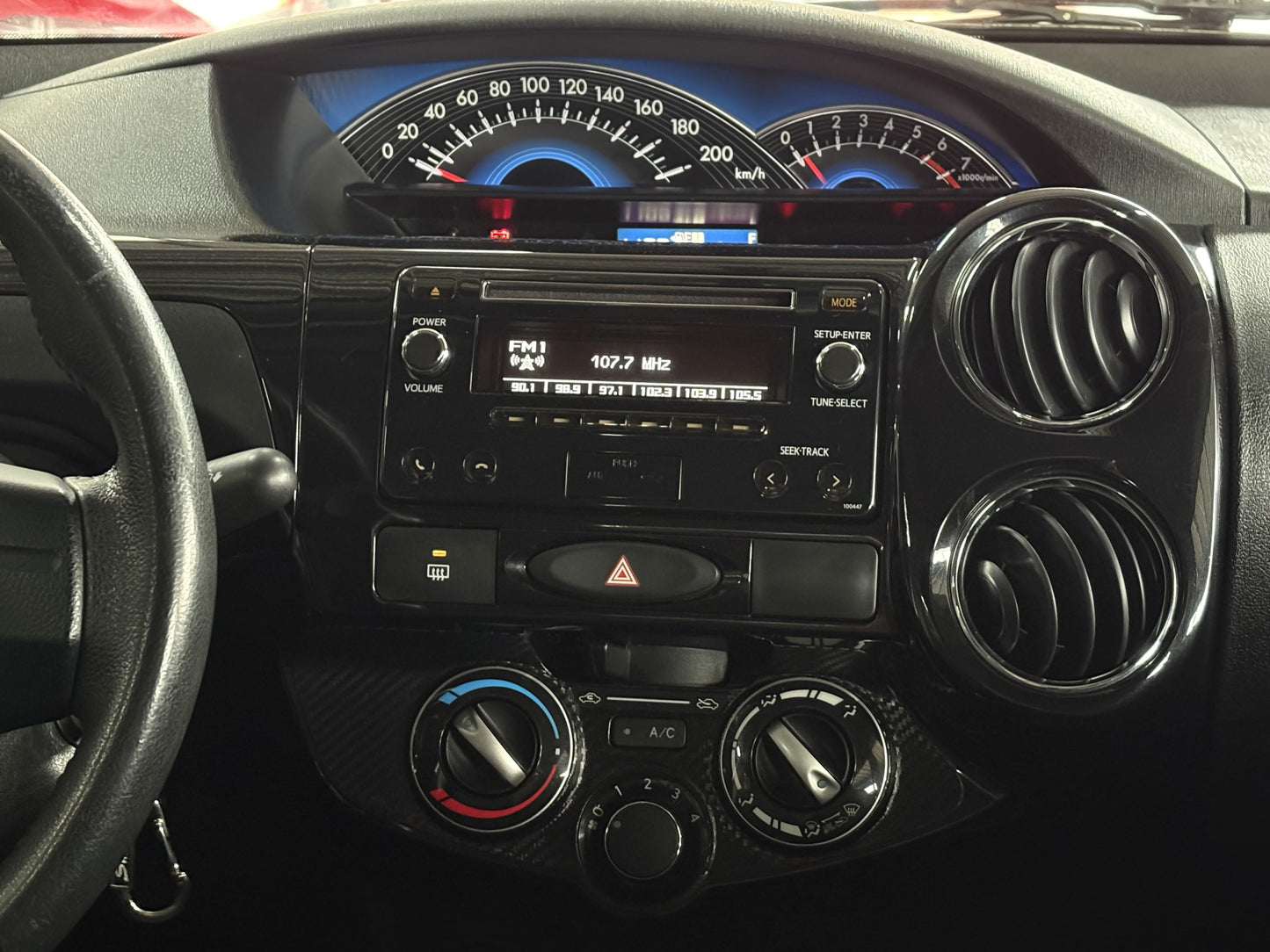 TOYOTA ETIOS 1.5 XLS SEDAN FLEX MANUAL