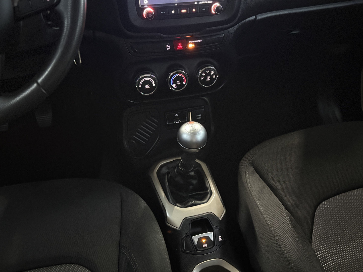 JEEP RENEGADE SPORT 1.8 FLEX MANUAL