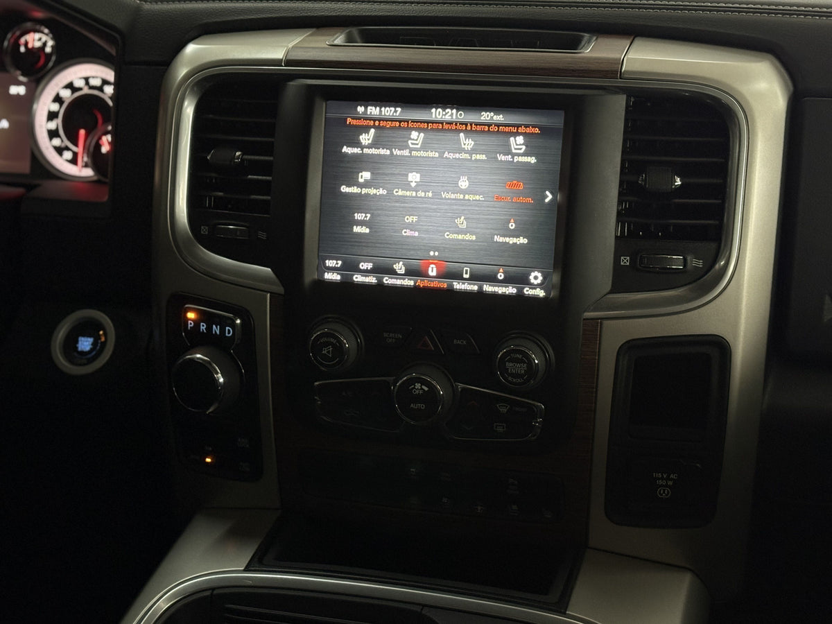 RAM CLASSIC LARAMIE NIGHT EDITION 5.7 V8 GASOLINA 4x4