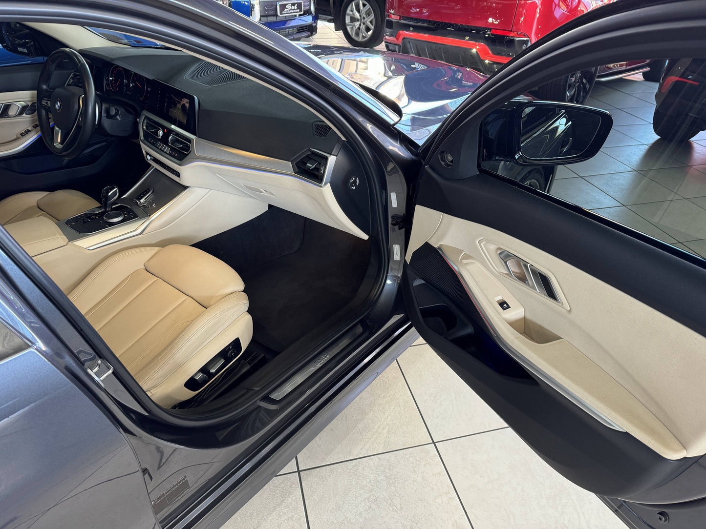 BMW 320i SPORT 2.0 TURBO GASOLINA