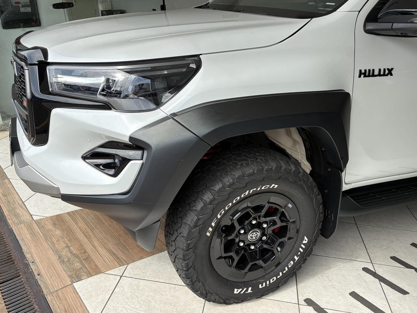TOYOTA HILUX GR-S 2.8 TDI 4X4