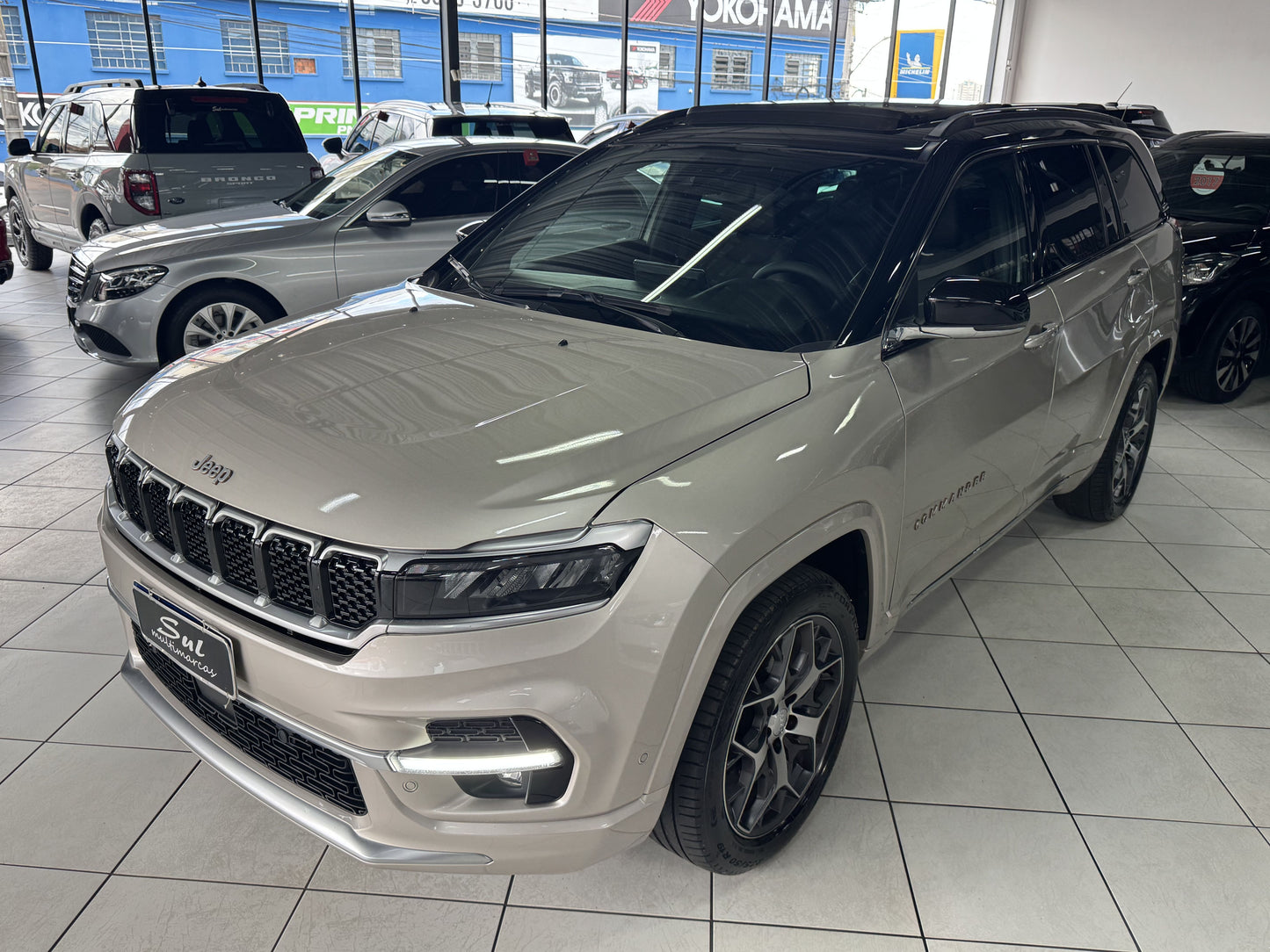 JEEP COMMANDER OVERLAND 1.3 T270 FLEX AT6