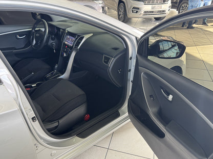 HYUNDAI I30 1.6 FLEX AUT.