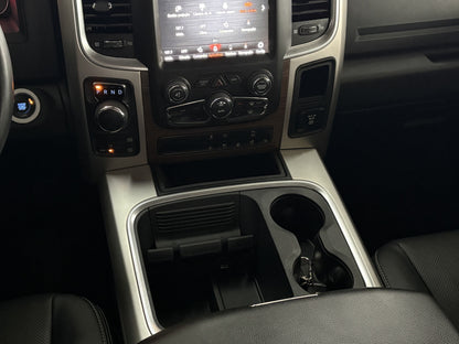 RAM CLASSIC LARAMIE NIGHT EDITION 5.7 V8 GASOLINA 4x4