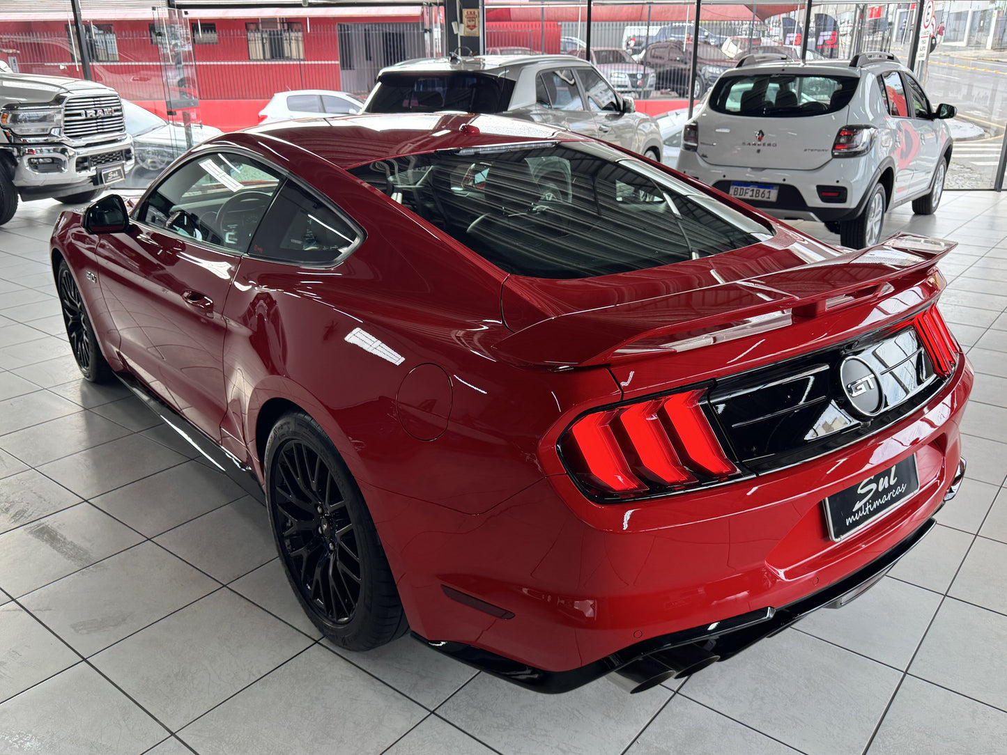 FORD MUSTANG GT PREMIUM 5.0 V8 GASOLINA 466CV