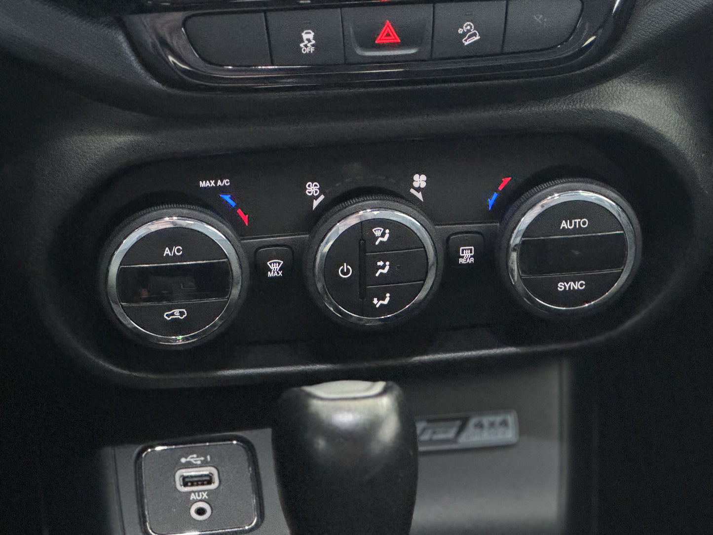 FIAT TORO ULTRA 2.0 TURBO DIESEL 4WD AT9