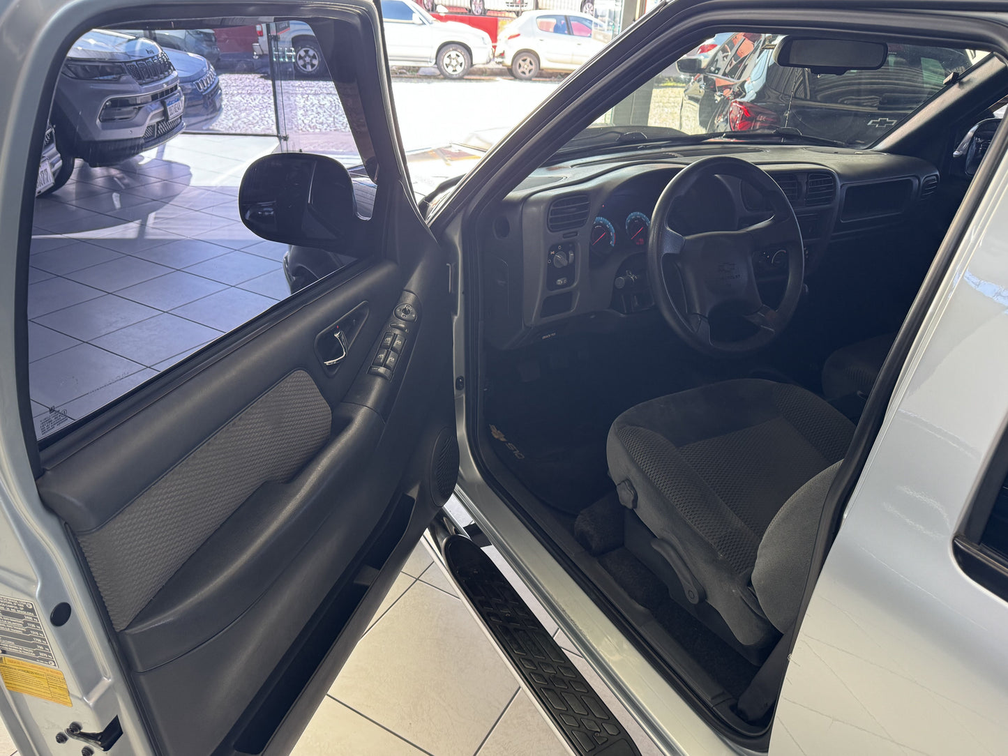 CHEVROLET S10 ADVANTAGE 2.4 FLEX CD 4X2 MANUAL