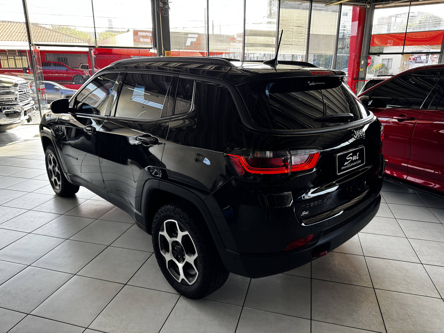 JEEP COMPASS TRAILHAWK 2.0 TD350 4X4 C/ TETO