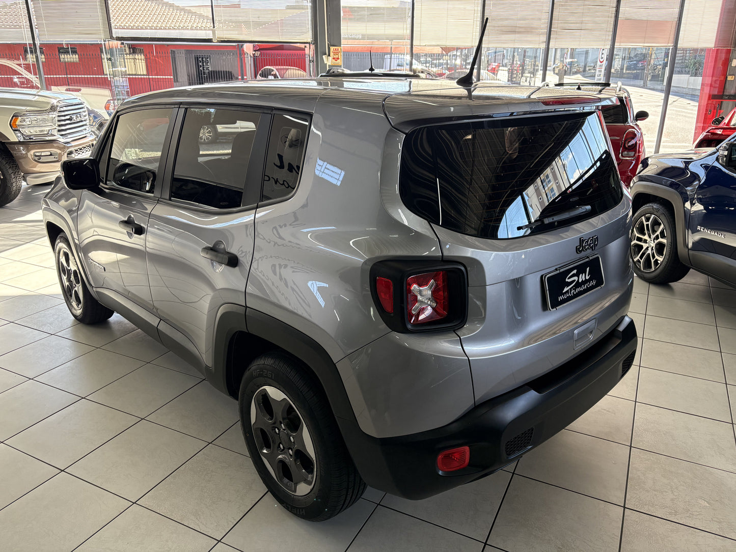 JEEP RENEGADE 1.8 FLEX AUT.