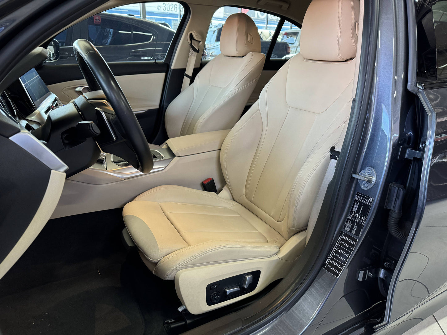 BMW 320i SPORT 2.0 TURBO GASOLINA