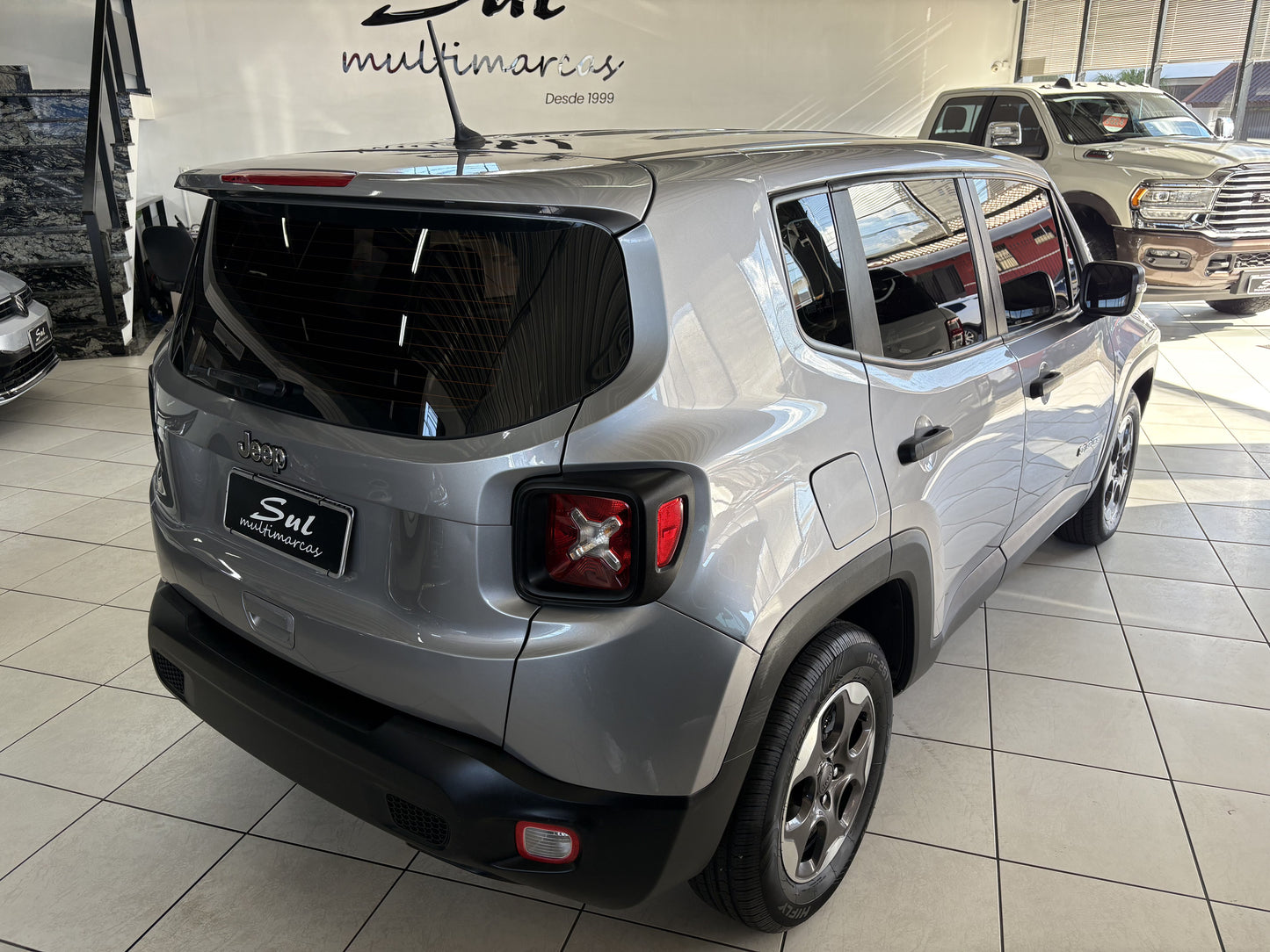 JEEP RENEGADE 1.8 FLEX AUT.