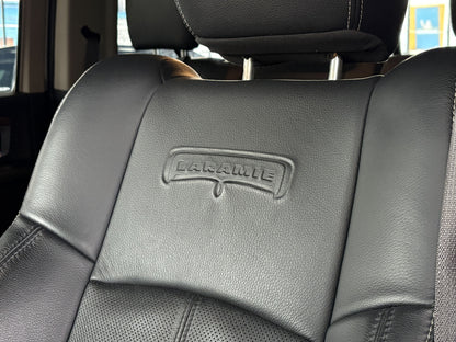RAM CLASSIC LARAMIE NIGHT EDITION 5.7 V8 GASOLINA 4x4