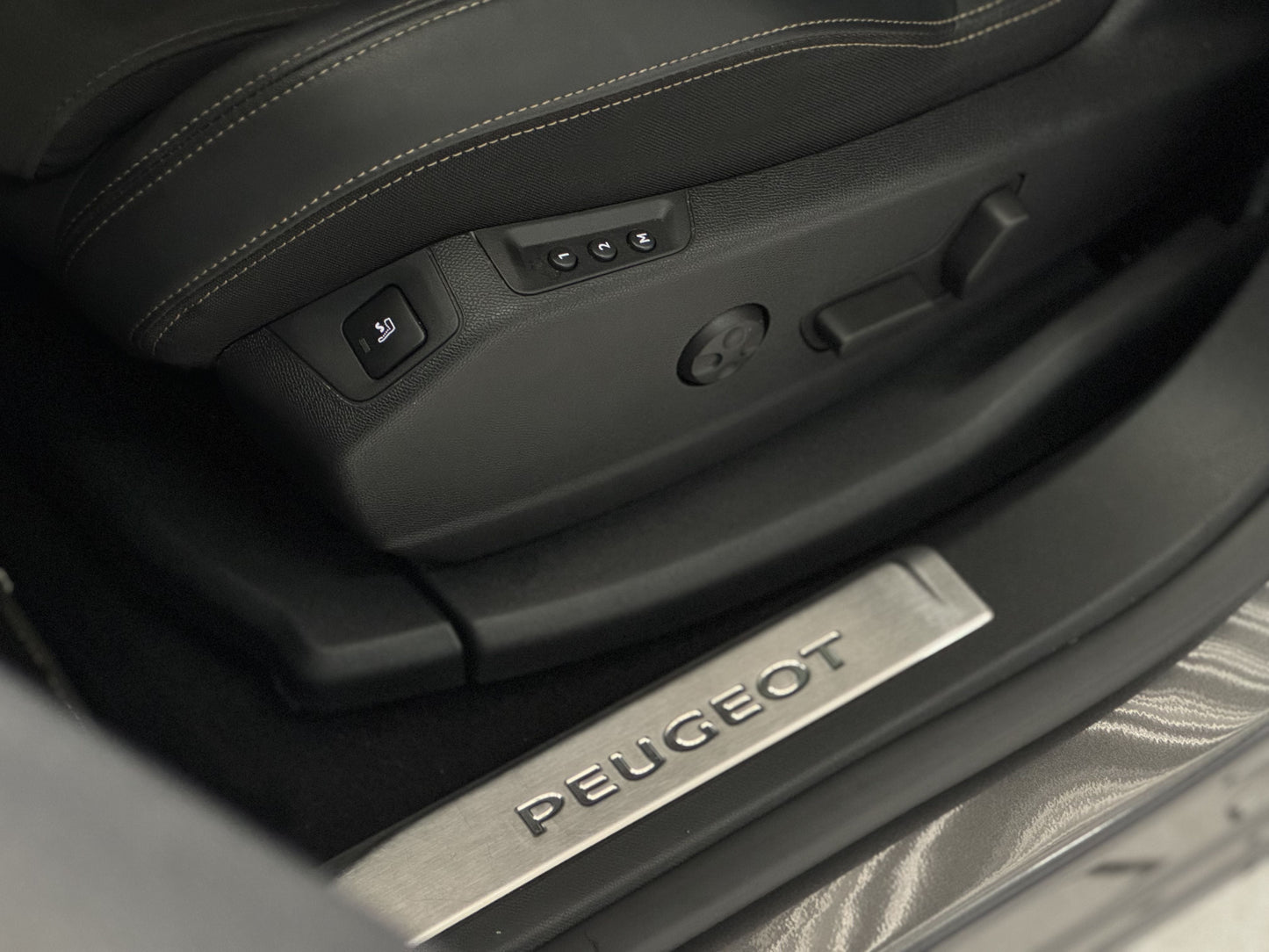 PEUGEOT 3008 GT PACK 1.6 GASOLINA AUT.