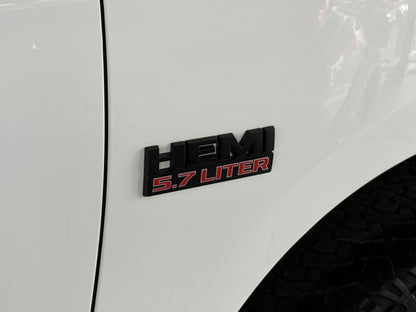 RAM CLASSIC LARAMIE NIGHT EDITION 5.7 V8 GASOLINA 4x4