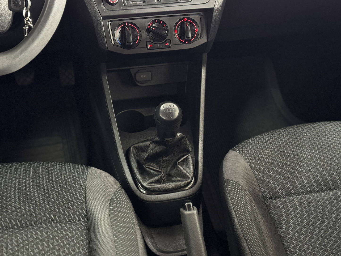 VOLKSWAGEN GOL 1.0 MPI MANUAL FLEX