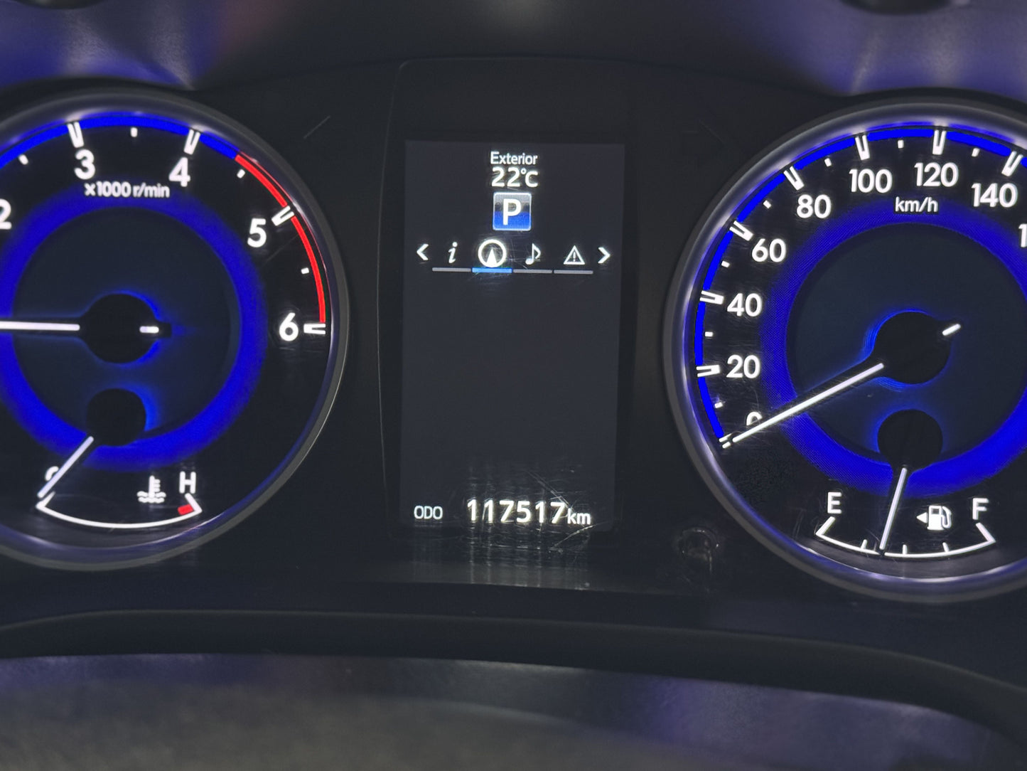 TOYOTA HILUX SRV 2.8 TD 4X4 CD AT.