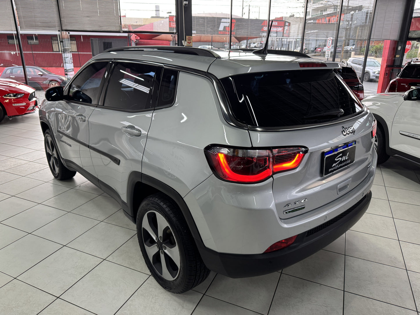 JEEP COMPASS LONGITUDE 2.0 TURBODIESEL 4X4 AUT.