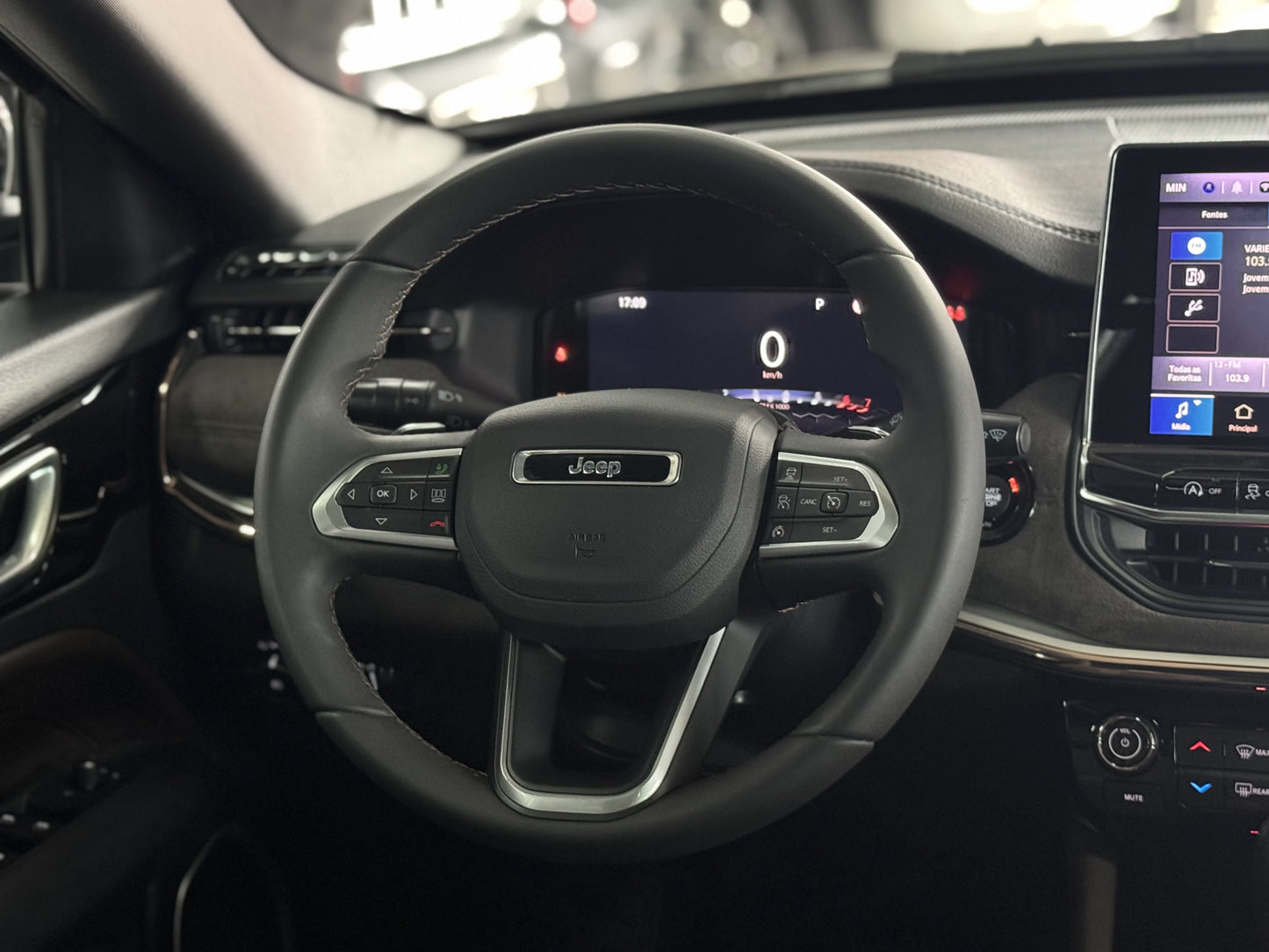 JEEP COMMANDER OVERLAND 1.3 T270 FLEX AT6