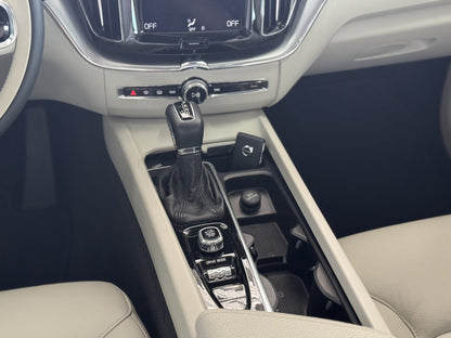 VOLVO XC60 MOMENTUM 2.0 T5 GASOLINA 254CV