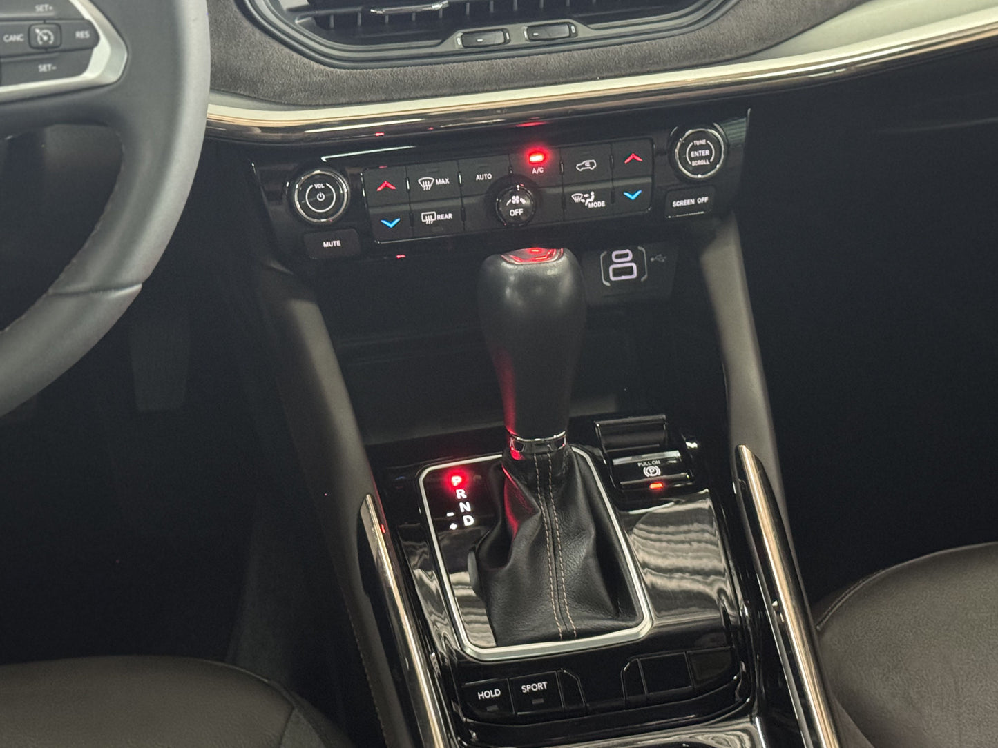 JEEP COMMANDER OVERLAND 1.3 T270 FLEX AT6