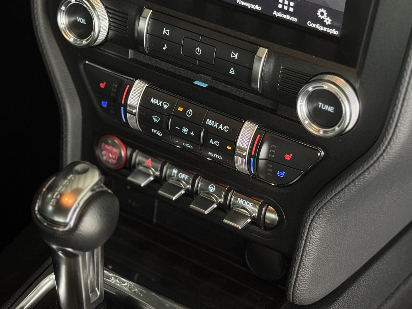 FORD MUSTANG GT PREMIUM 5.0 V8 GASOLINA 466CV