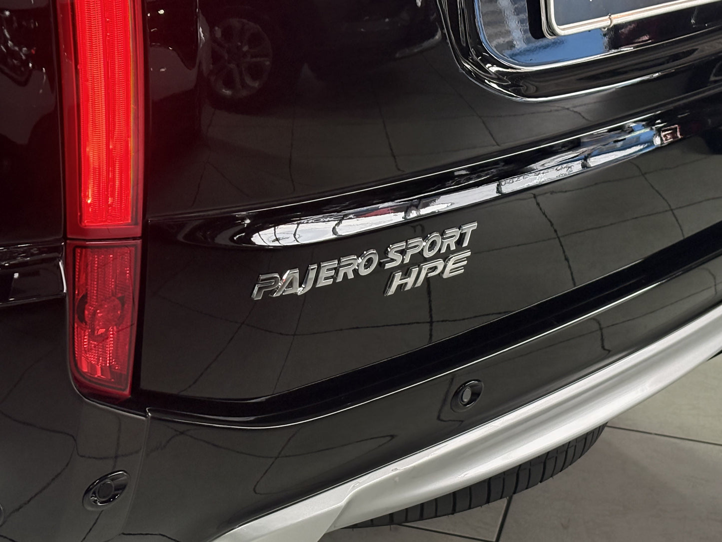 MITSUBISHI PAJERO SPORT HPE 2.4 TURBO DIESEL 4X4