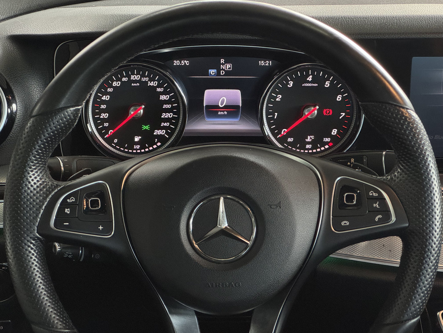 MERCEDES-BENZ E 250 AVANTGARDE 2.0 CGI GASOLINA