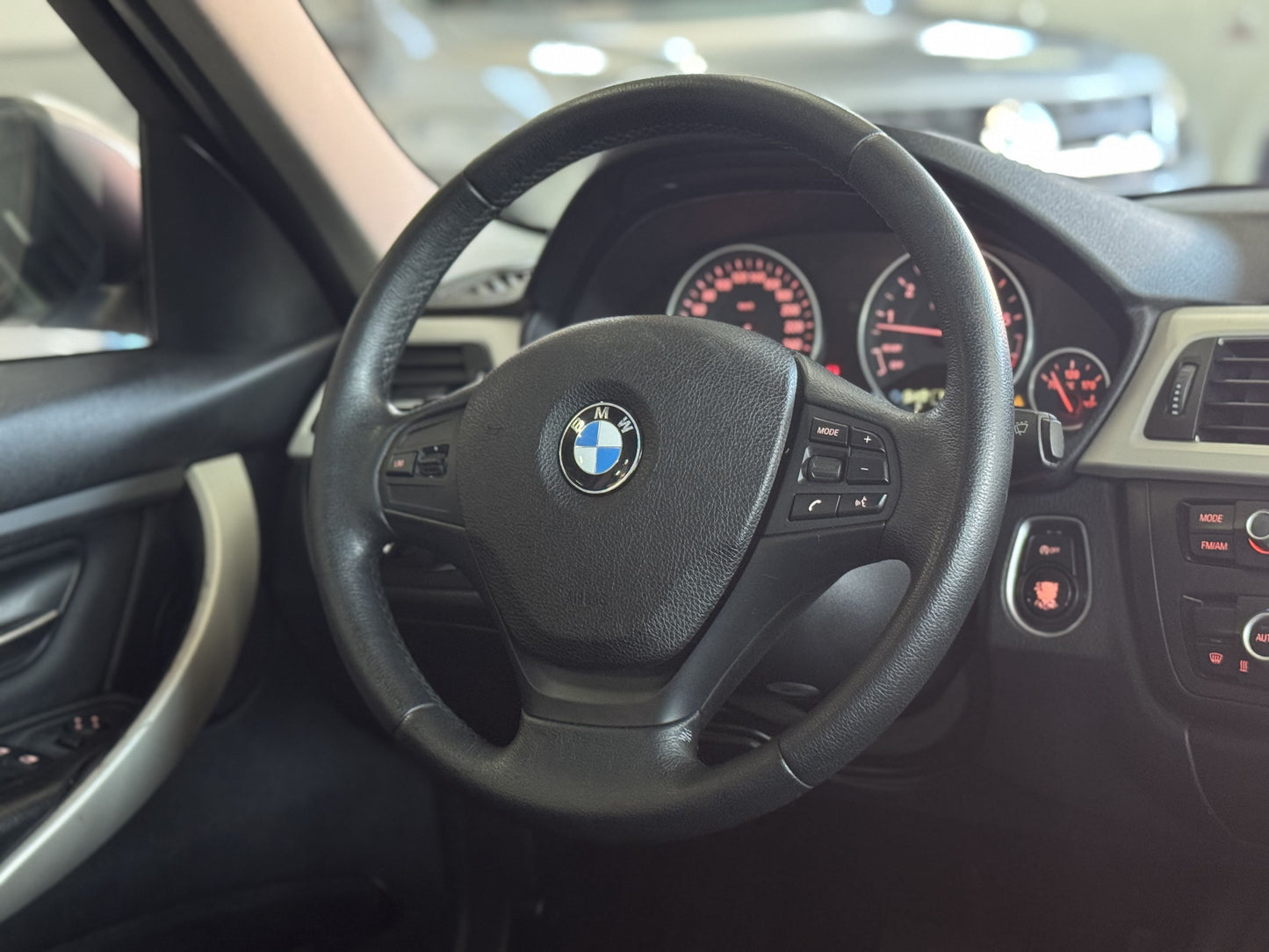 BMW 320i 2.0 TURBO ACTIVE FLEX AUT.