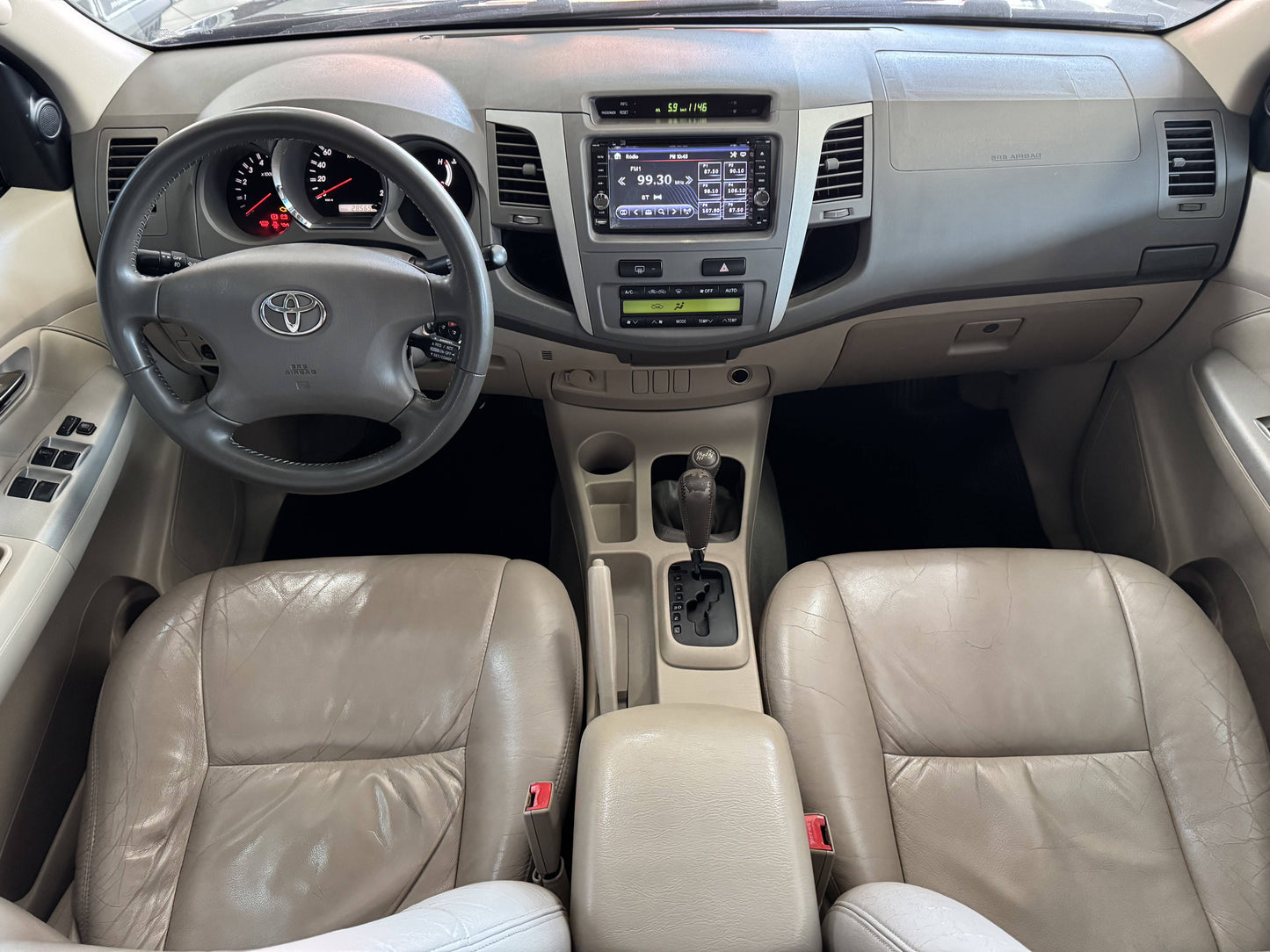 TOYOTA HILUX SW4 SRV TURBO DIESEL 4X4