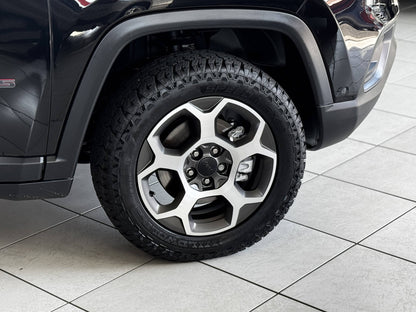 JEEP COMPASS TRAILHAWK 2.0 TD350 4X4 C/ TETO