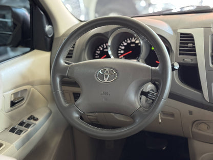 TOYOTA HILUX SW4 SRV TURBO DIESEL 4X4