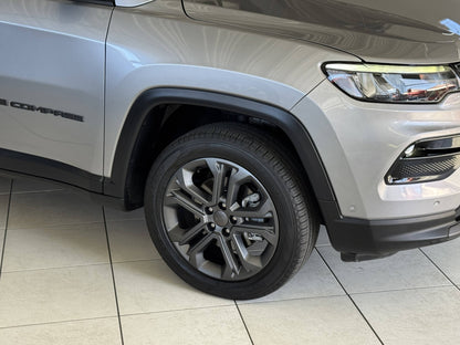 JEEP COMPASS LONGITUDE 80 ANOS 1.3 T270 FLEX AUT.