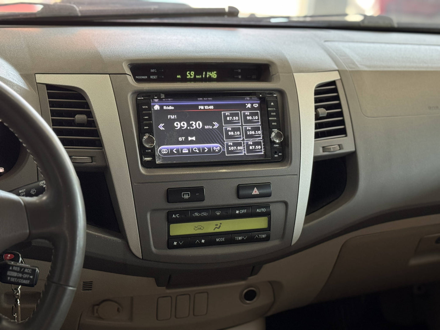 TOYOTA HILUX SW4 SRV TURBO DIESEL 4X4