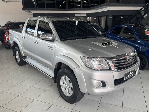 TOYOTA HILUX SRV 3.0 TD 4X4 CD AT.